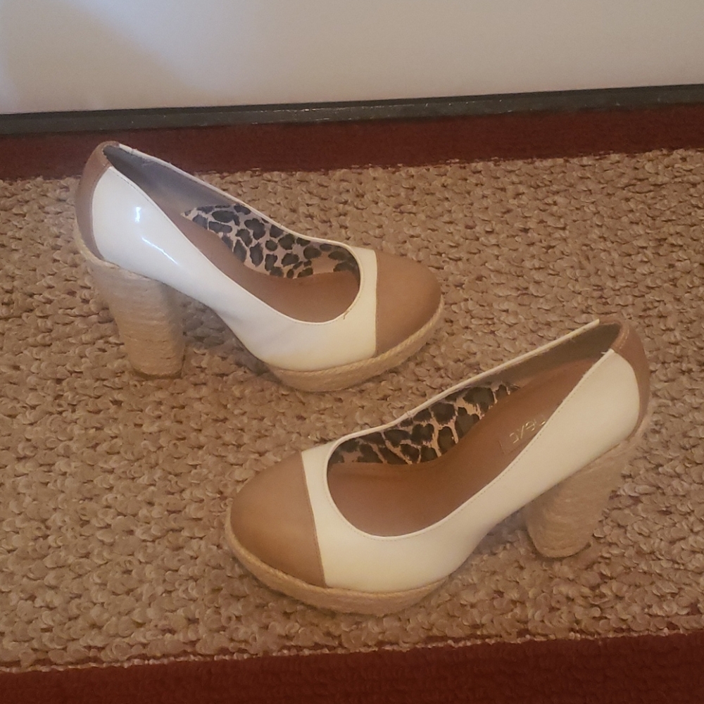 Fancy Shoes - Picture 2 of 6